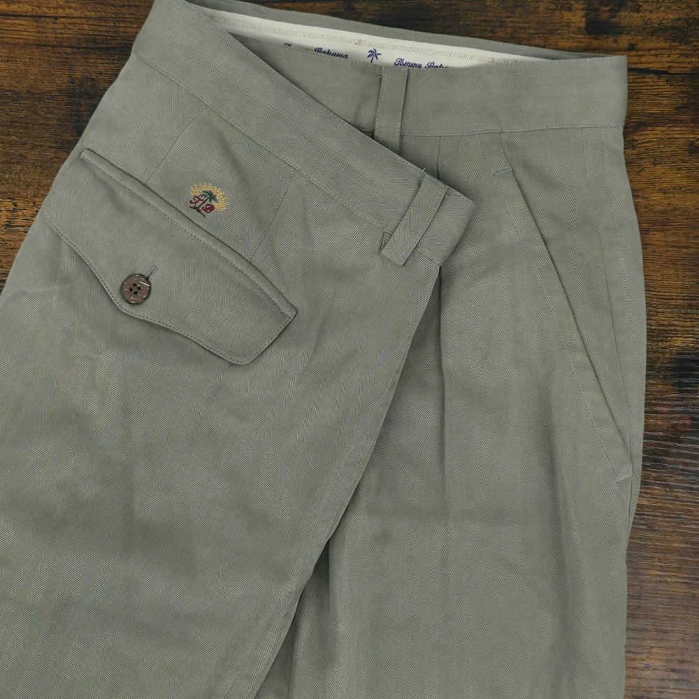Tommy Bahama Men's Pleated Shorts Olive Green 100% Silk Size 36‎ x 9" Inseam